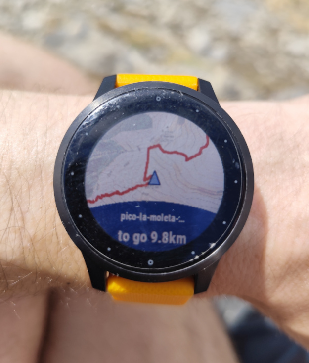 WatchTrace showing a route line on a Garmin watch